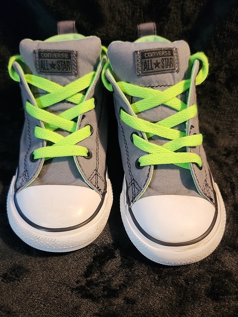 Converse Toddler Sz 10